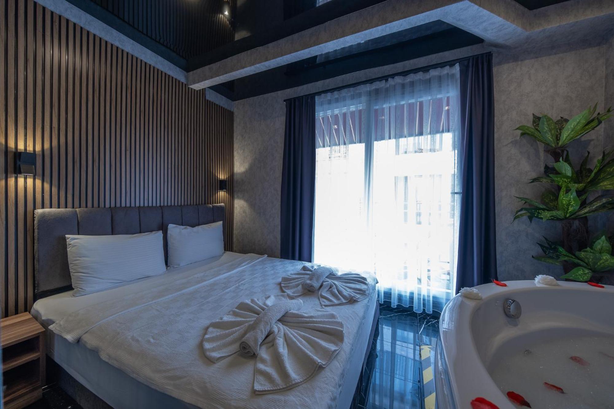 Mrt Suites Lara Antalya Exterior photo